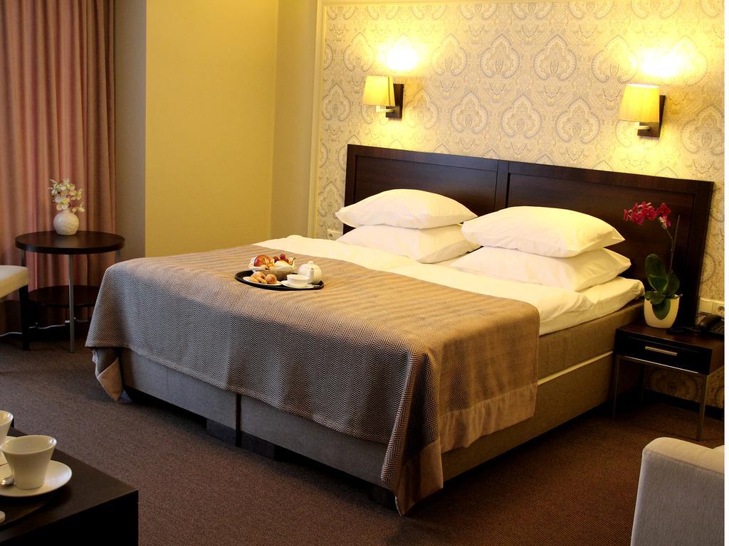 Margis Hotel & Spa Trakai Exteriör bild