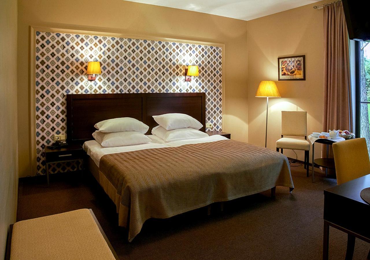 Margis Hotel & Spa Trakai Exteriör bild