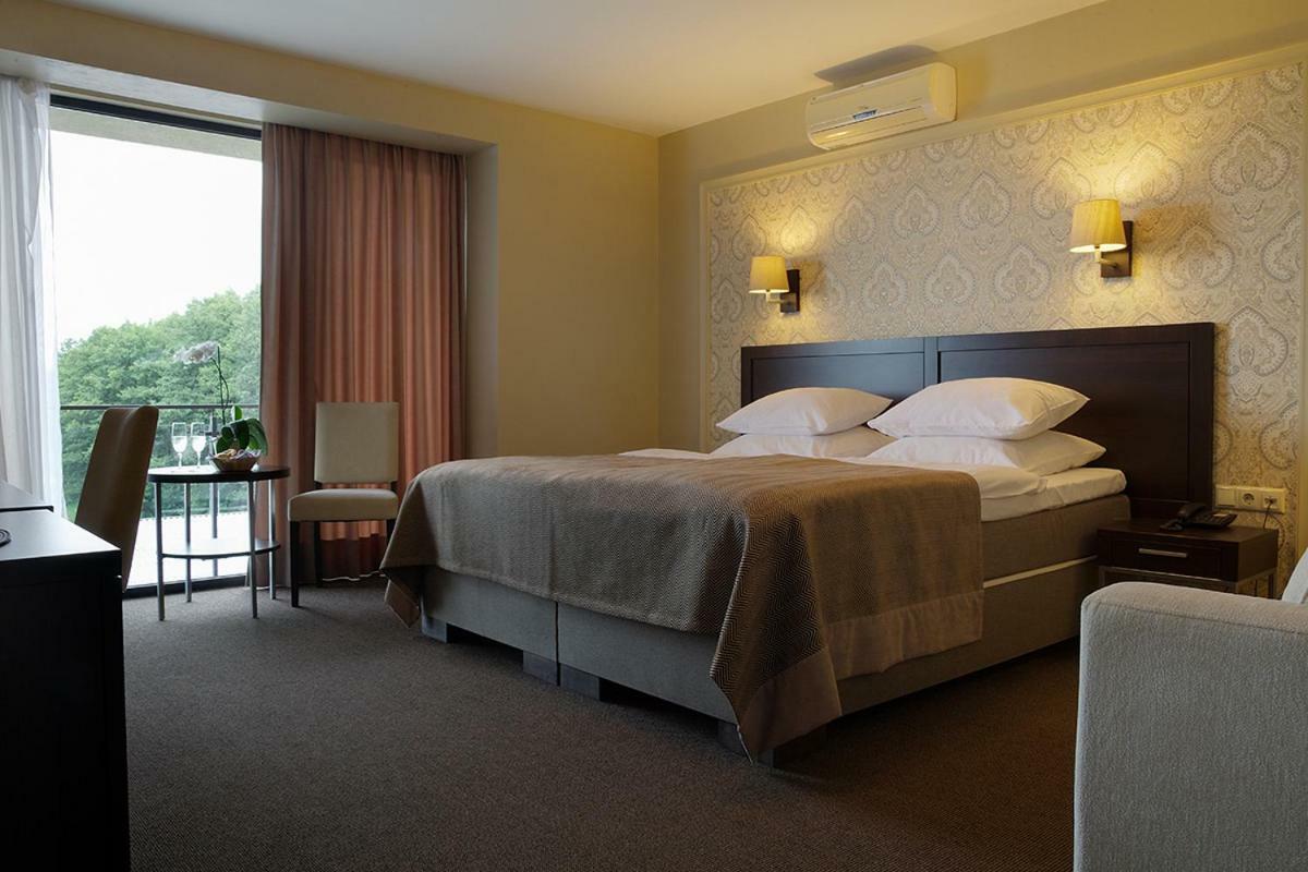 Margis Hotel & Spa Trakai Exteriör bild